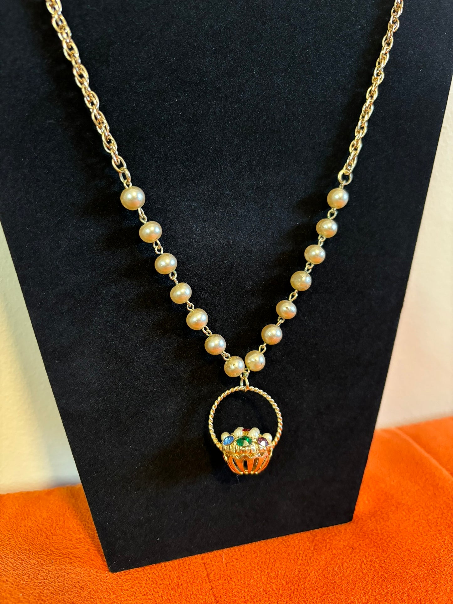 Vintage multicolor basket necklace