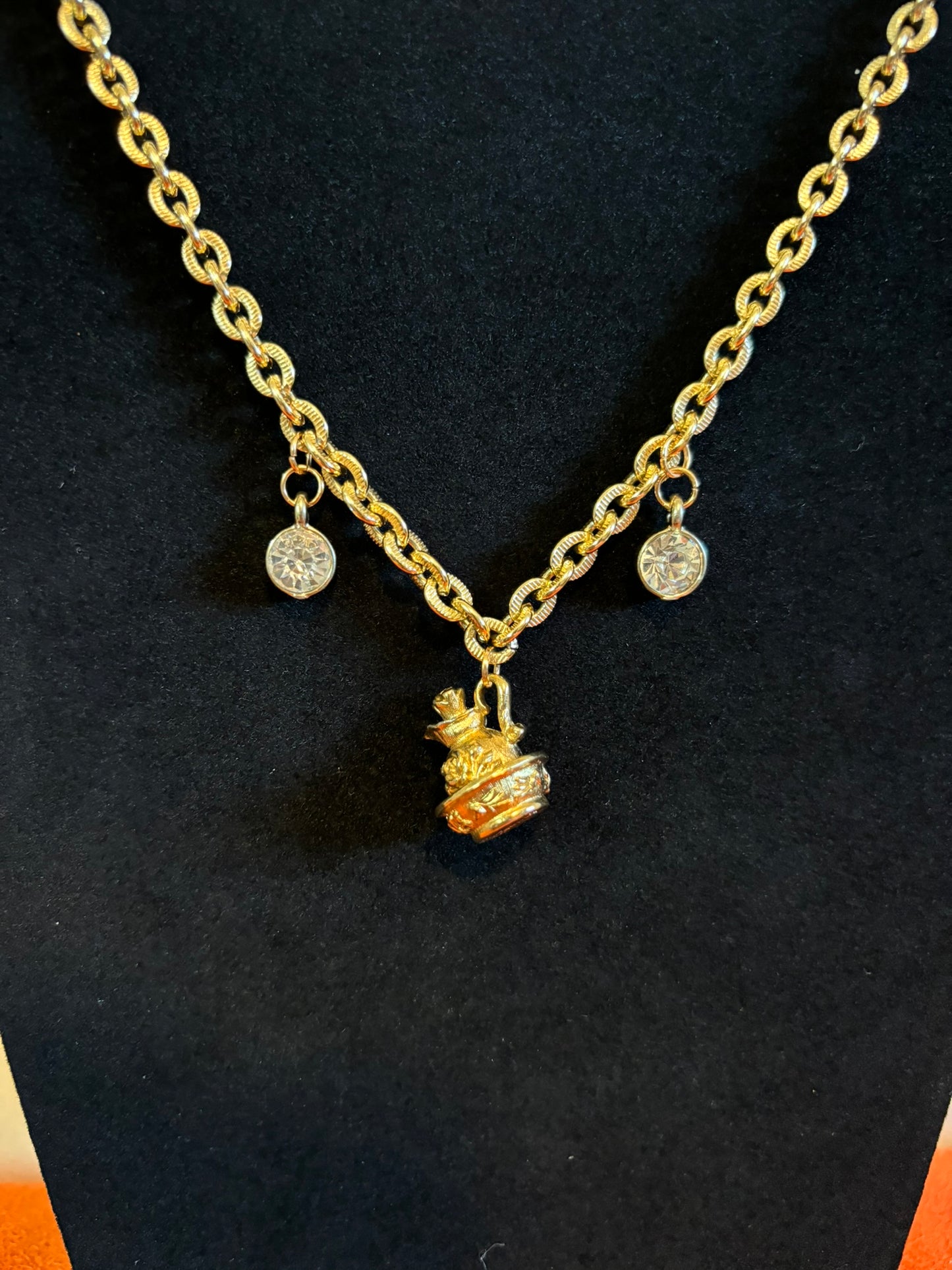 Vintage Avon teapot charm necklace